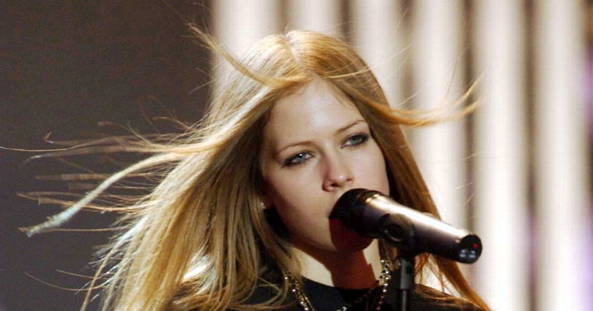 Avril Lavigne Addresses Conspiracy Theory and Relationship Insights