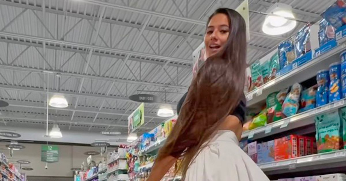 Towering Adult Star Takes Supermarket by Storm: Fans Go Wild!