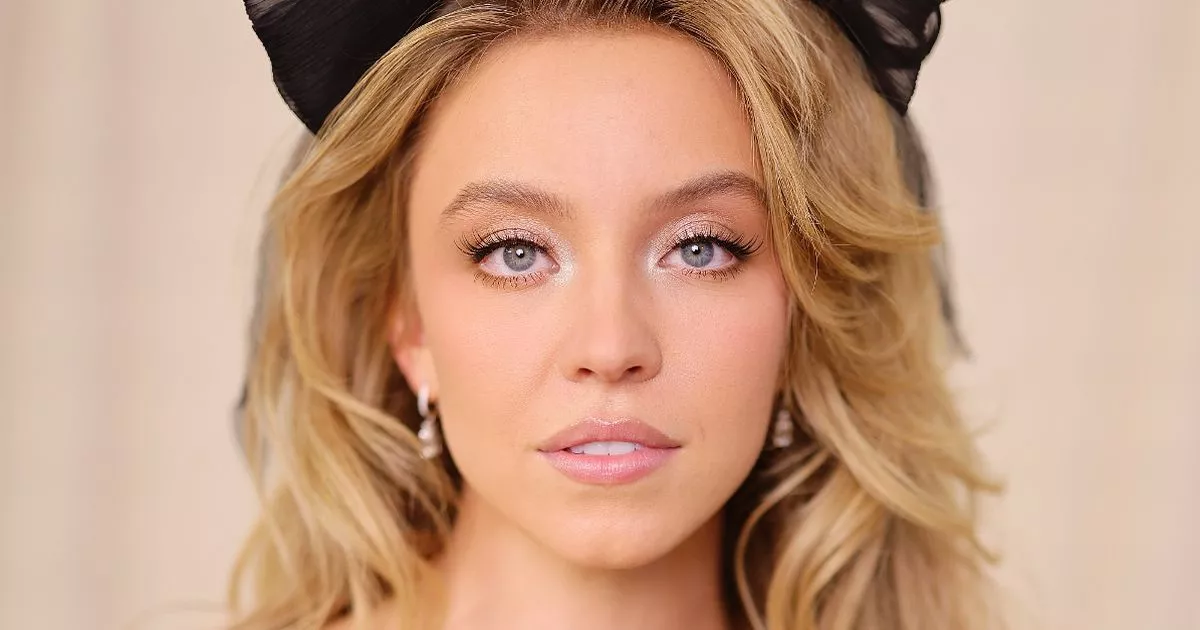 Sydney Sweeney's SNL Boob Jokes: A Comedic Twist or a Bold Move?