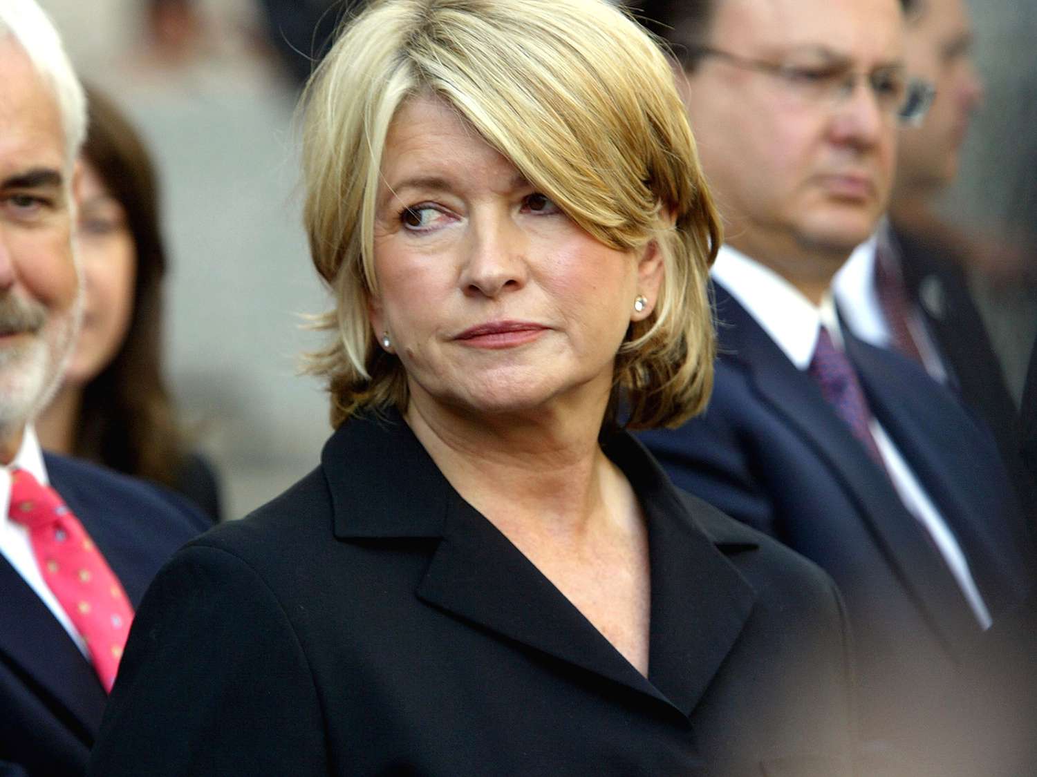 Martha Stewart's Prison Chronicles: A Cupcake Fiasco Unveiled